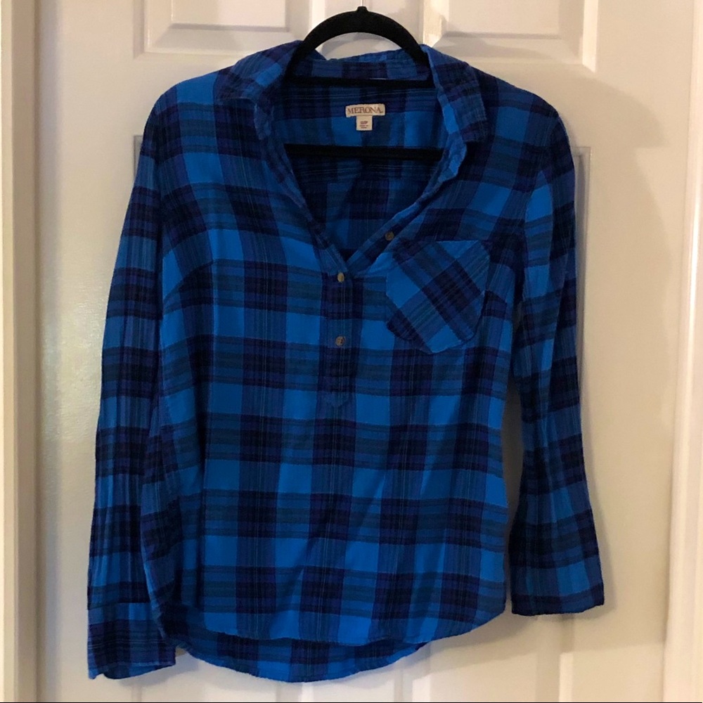 Black and blue plaid long sleeve